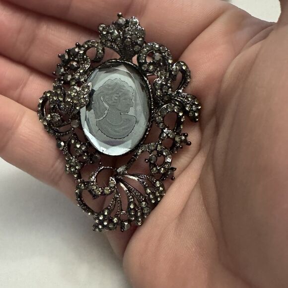 Vintage Ornate Cameo Brooch with Rhinestones – 2.5 Inches, Dark Silvertone - Picture 7 of 9